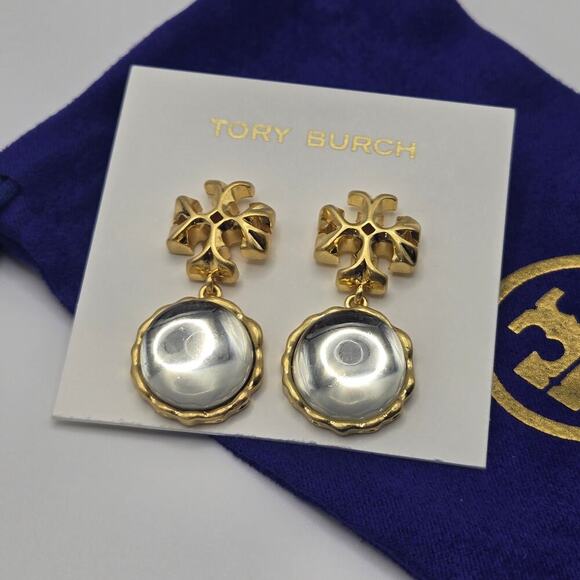NEW Tory Burch Roxanne Clear Resin Dangle Drop Earrings Gold Logo Statement - Picture 2 of 4